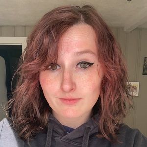 Meet your Posher, Courtney